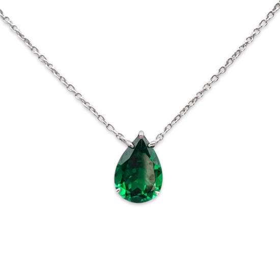 Collar Clásico de Plata con Corte de Pera Única
