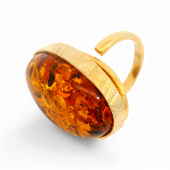 Anillo de ámbar bañado en oro