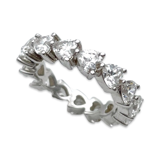Anillo de Plata con Patrón de Corazón